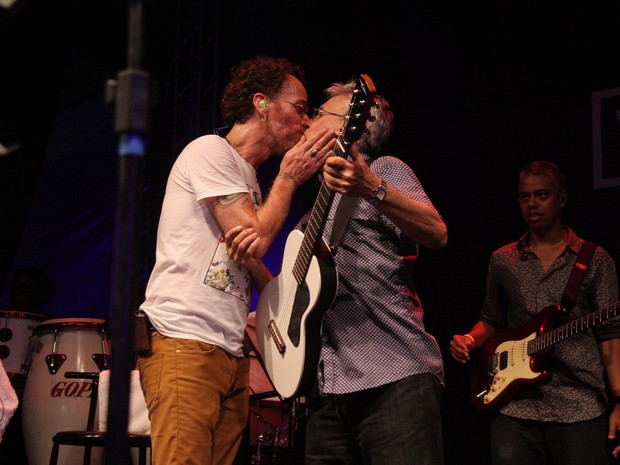 Nando Reis e Caetano Veloso em show no Rio (Foto: Thyago Andrade/ Brazil News)