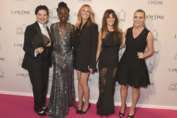  Isabella Rossellini, Lupita Nyong&#39;o, Julia Roberts, Penelope Cruz e Kate Winslet  (Foto: Getty Images)