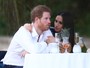 Príncipe Harry e Meghan Markle fazem primeira aparição pública como casal