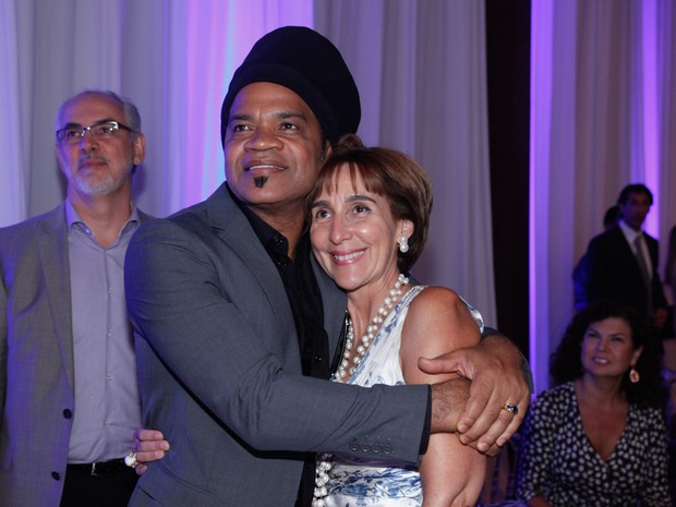 Carlinhos Brown e Viviane Senna em premiação em São Paulo (Foto: Marcos Ribas/ Foto Rio News)