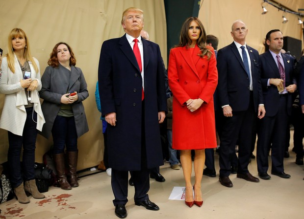 Donald Trump e Melania vão a evento oficial (Foto: Reuters)