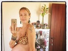 Luana Piovani exibe barrigão de gravidez em foto de biquíni