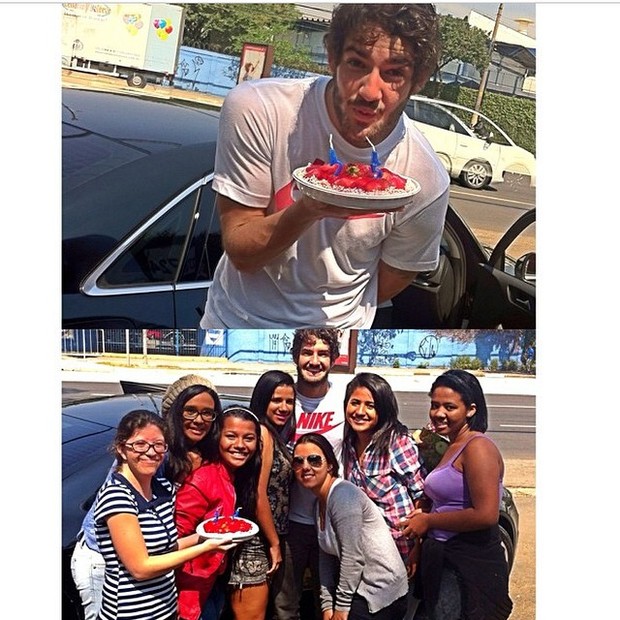 Pato com fãs (Foto: Reprodução/Instagram)