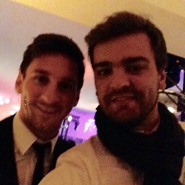 Gustavo, amigo de Neymar, com Messi (Foto: Instagram)