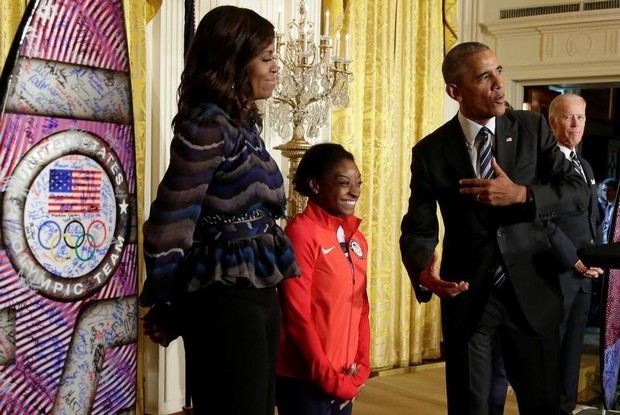 Michelle e Barack Obama recebem atletas na Casa Branca para celebrar os recordes atingidos durante a Olimpíada Rio 2016 (Foto: Reuters)