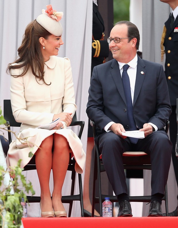 Kate Middleton e o presidente da França Francois Hollande (Foto: AFP / Agência)