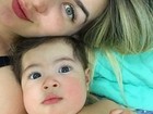 Aline Gotschalg posta selfie com o filho: 'Uma semana cheia de amor'