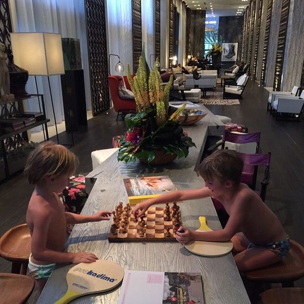 Guy e Noah, filhos de Danielle Winits, em Miami, nos Estados Unidos (Foto: Instagram/ Reprodução)