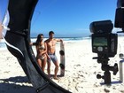 Lucas Malvacini posa com Carol Nakamura para grife de moda praia