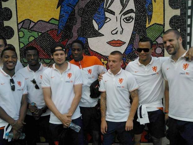 Seleção Holandesa no Dona Marta (Foto: AKM-GSI / AKM-GSI)