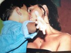 Cristina Mortágua abre o baú e mostra foto ganhando beijo do filho