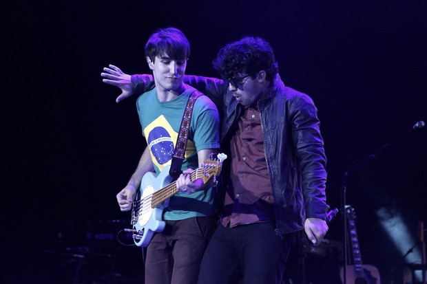 Jonas Brothers em show no Rio (Foto: Roberto Filho e Alex Palarea/ Ag. News)