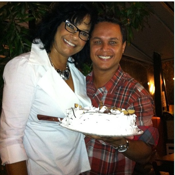 Solange Couto com o marido, Jamerson Andrade, no aniversário dela no Rio (Foto: Instagram/ Reprodução)