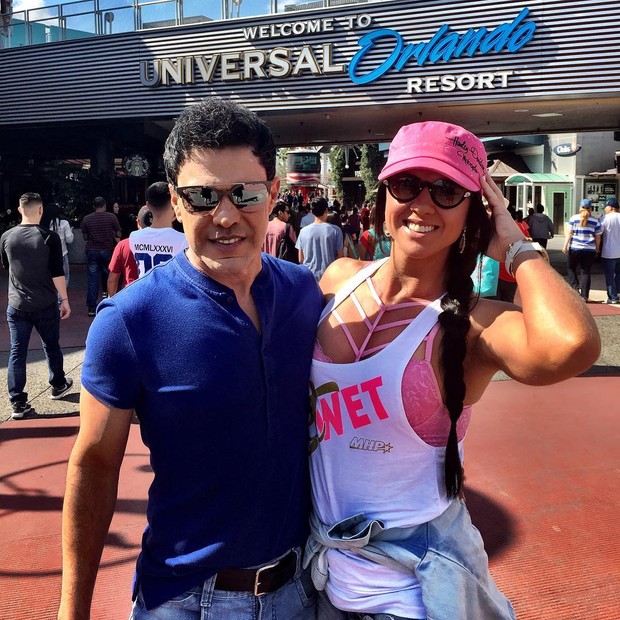 Graciele Lacerda e Zezé Di Camargo curtem férias em Orlando (Foto: Reprodução/Instagram)