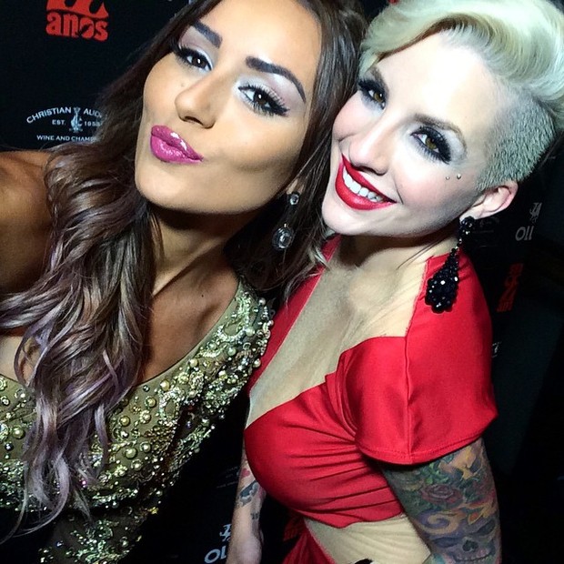 Ex-BBBs Leticia e Clara em festa em São Paulo (Foto: Instagram/ Reprodução)