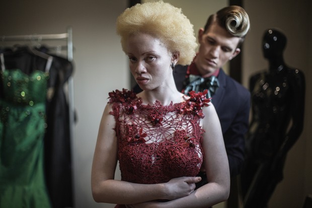 Thando Hopa, modelo albina sul-africana (Foto: AFP)