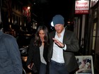 Príncipe Harry e Meghan Markle fazem passeio romântico por Londres