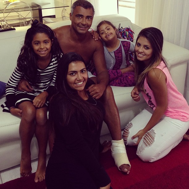 Romário com as filhas (Foto: Instagram / Reprodução)