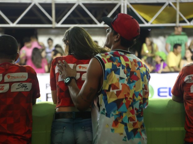 Marcello Melo Jr. e a namorada, Caroline, em micareta em Fortaleza, no Ceará (Foto: Alana Andrade/ Divulgação)