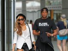 Beyoncé usa short curtíssimo para ir ao cinema com Jay-Z
