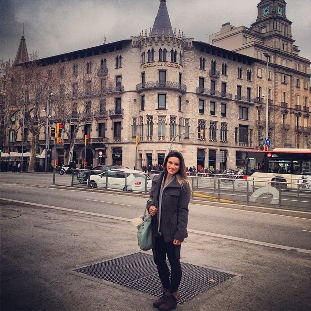 Jade Barbosa passeia por Barcelona (Foto: Instagram)