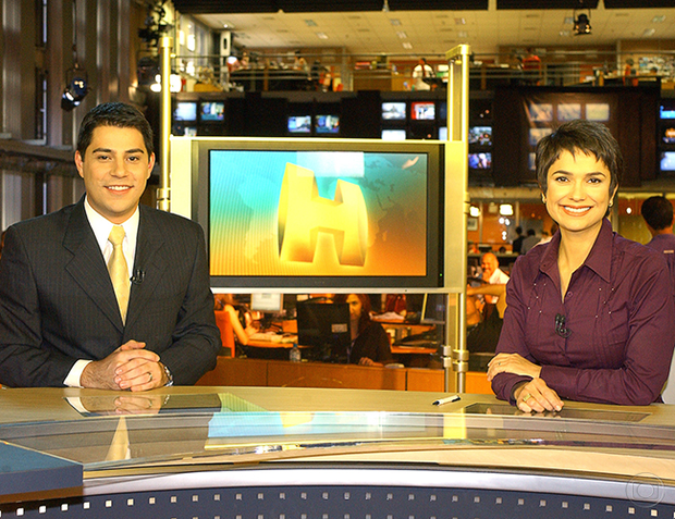Evaristo Costa e Sandra Annenberg na bancada do Jornal Hoje em 2007 (Foto: Paulo Cardel/TV Globo)