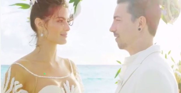 Vídeo de casamento de Di Ferrero e Isabeli Fontana (Foto: Reprodução / Youtube -  cavallaria Filmes)