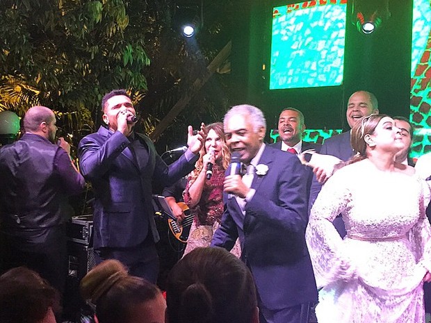 Famosos cantam na festa de casamento de Preta Gil e Rodrigo Godoy em Santa Teresa, no  (Foto: Instagram/ Reprodução)