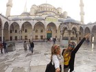 Bia Feres e Branca Feres viajam de férias para a Turquia