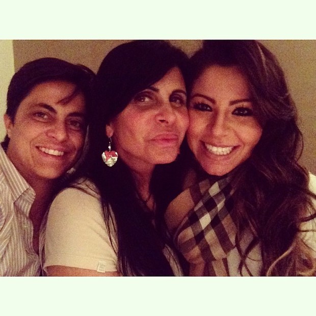 Thammy posta foto com mãe e namorada (Foto: Reprodução/Instagram)