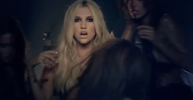 Kesha (Foto: YouTube/Reprodução)