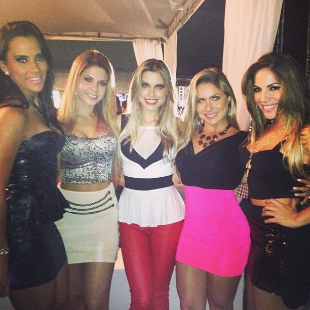 Ex-BBBs Kelly, Cacau, Flávia Viana, Renata e Anamara (Foto: Instagram/ Reprodução)
