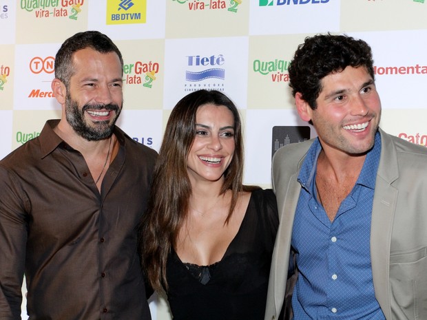 Malvino Salvador, Cleo Pires e Dudu Azevedo em pré-estreia de filme na Zona Sul do Rio (Foto: Alex Palarea/ Ag. News)
