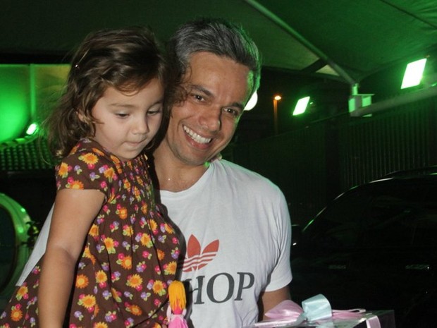 Otaviano Costa no aniversário das filhas de Giovanna Antonelli (Foto: Anderson Borde/AgNews)