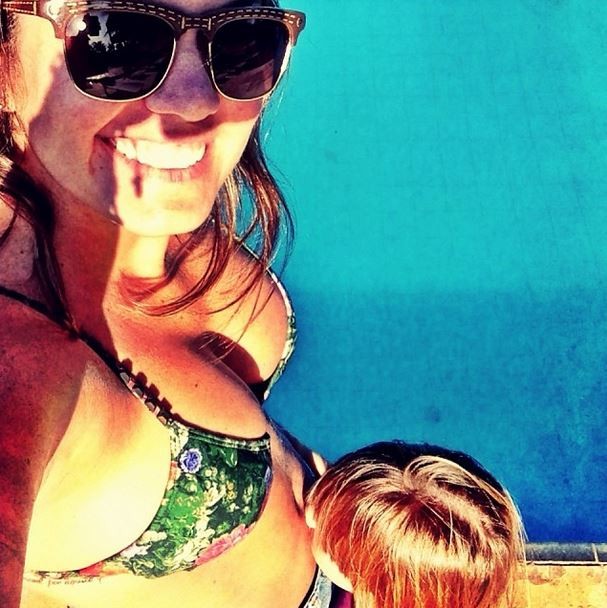 Carolina Bianchi, ex-affair de Caio Castro, mostra foto grávida (Foto: Instagram / Reprodução)