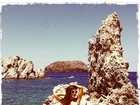Gyselle Soares posa de top durante viagem a Ilhas Gregas
