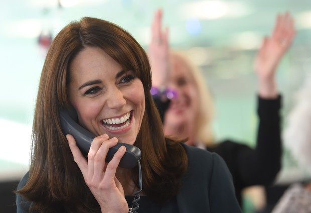 Kate Middleton aparece com os cabelos mais curtos (Foto: AFP)
