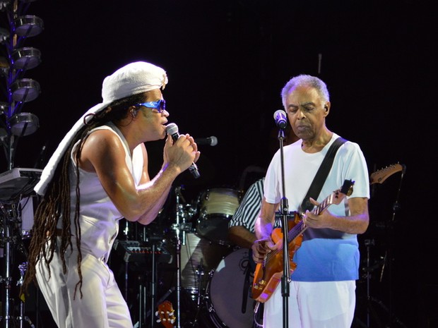 Carlinhos Brown e Gilberto Gil em show em Salvador, na Bahia (Foto: Felipe Souto Maior/ Ag. News)