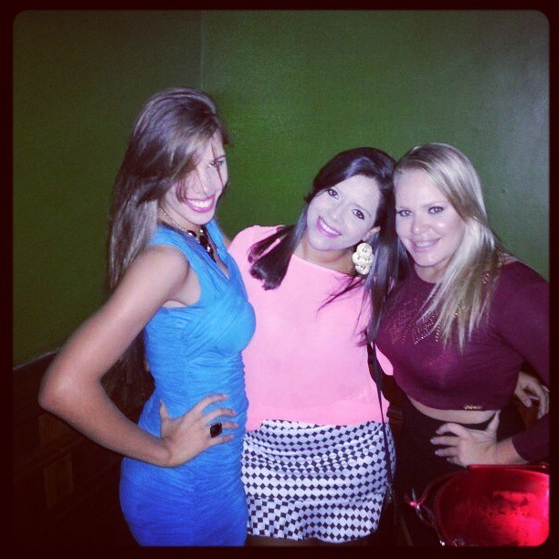 Ex-BBB Paulinha com amigas (Foto: Instagram/ Reprodução)