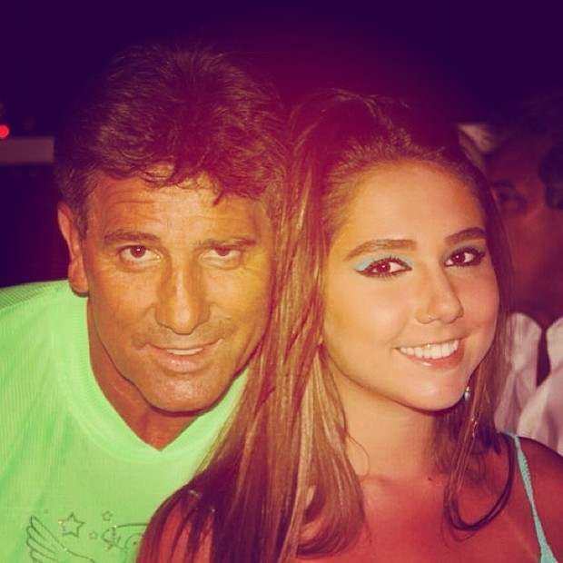 Carolina Portaluppi com o pai, Renato Gaúcho (Foto: Instagram / Reprodução)