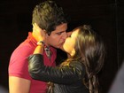 Enzo Celulari beija muito na  noite carioca