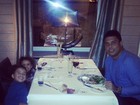 Após separação, Ronaldo janta com as filhas