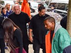 Kim Kardashian chega aos EUA e é recebida por Kanye West