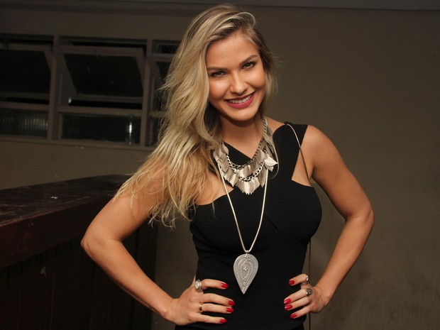 Andressa Suita em show em Vitória, Espírito Santo (Foto: Amandio Santos/ Foto Rio News)
