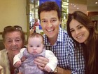 Rodrigo Faro posta foto em família: 'Quantas gerações na mesma foto'