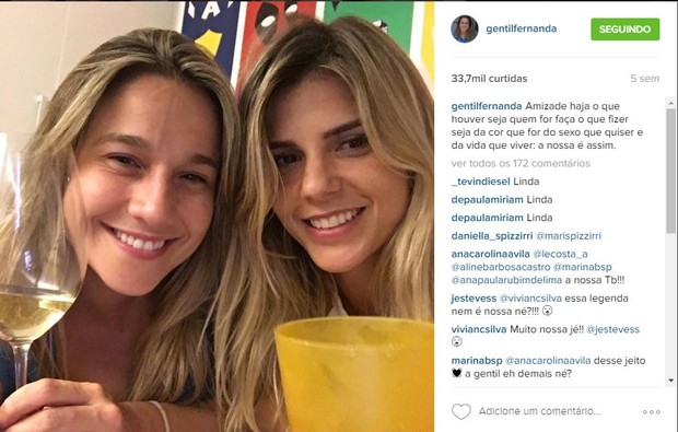 Fernanda Gentil posa com a amiga Mariana Reis  (Foto: Reprodução/Instagram)