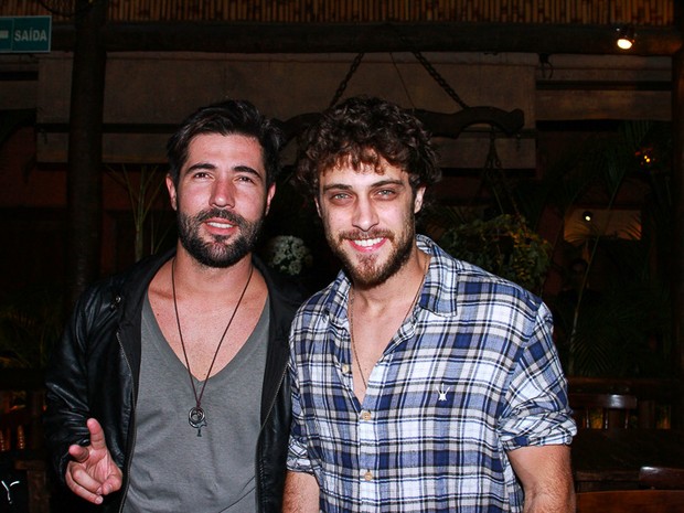Sandro Pedroso e Ronny Kriwat em show em São Paulo (Foto: Raphael Castello/ Ag. News)