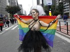 Ju Isen, Musa das Manifestações, vai com o corpo pintado na Parada Gay