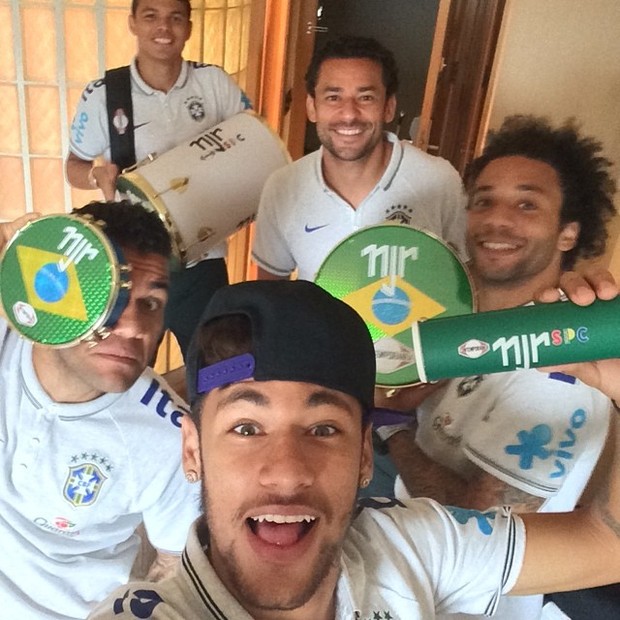 Neymar, Daniel Alves, Marcelo, Fred e Thiago Silva (Foto: Instagram / Reprodução)