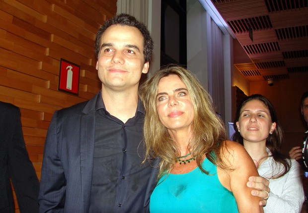 Wagner Moura e Bruna Lombardi em pré-estreia de filme em São Paulo (Foto: Renan Katayama/ Agência Flash Glamour)